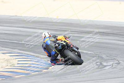 media/Nov-02-2025-CVMA (Sun) [[337aff29ab]]/Race 5-Amateur Formula Middleweight/